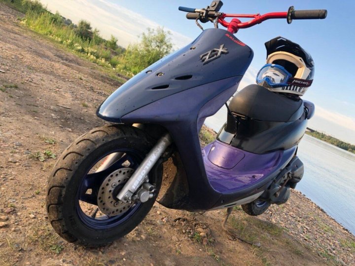 Скутер Honda Dio стант