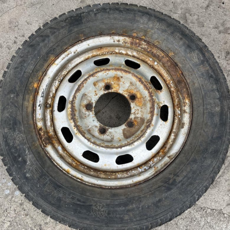 Колесо на Соболь Уаз нива – купить в Москве, цена 900 руб., дата ...