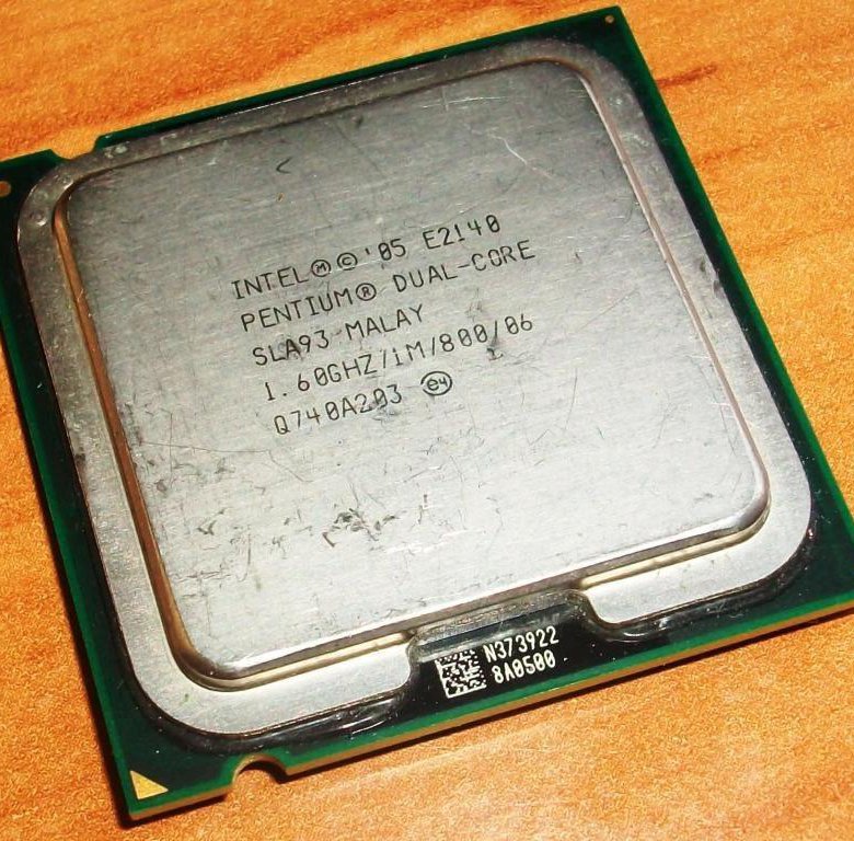 Процессоры интел 2024. Процессор Intel e2140. Процессор Dual Core e2140. Процессор Intel m c e 2140. Intel Pentium Dual Core e4400.