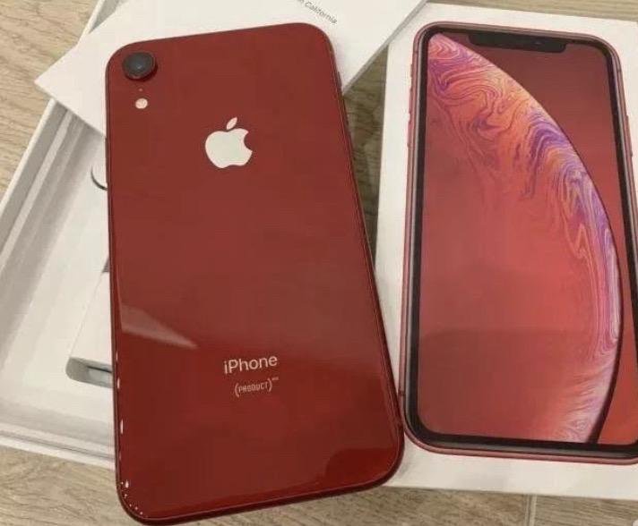 Красный хр. Iphone XR Red. Iphone XR 128 ГБ красный. Iphone XR product Red. Айфон хр красный 64 ГБ.