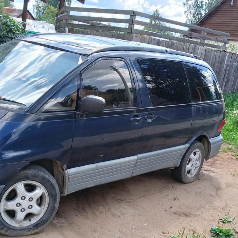 Тойота эстима 1995. Тойота Эстима 1995 года. Тойота Эстима 1 поколение. Toyota Estima 1995 салон. Эстима 1995 дизель характеристики.