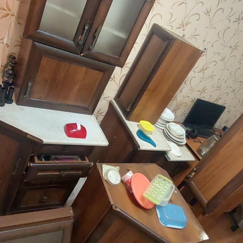 Кухонный гарнитур бу – купить в Хабаровске, цена 1 000 руб., продано 28 ...