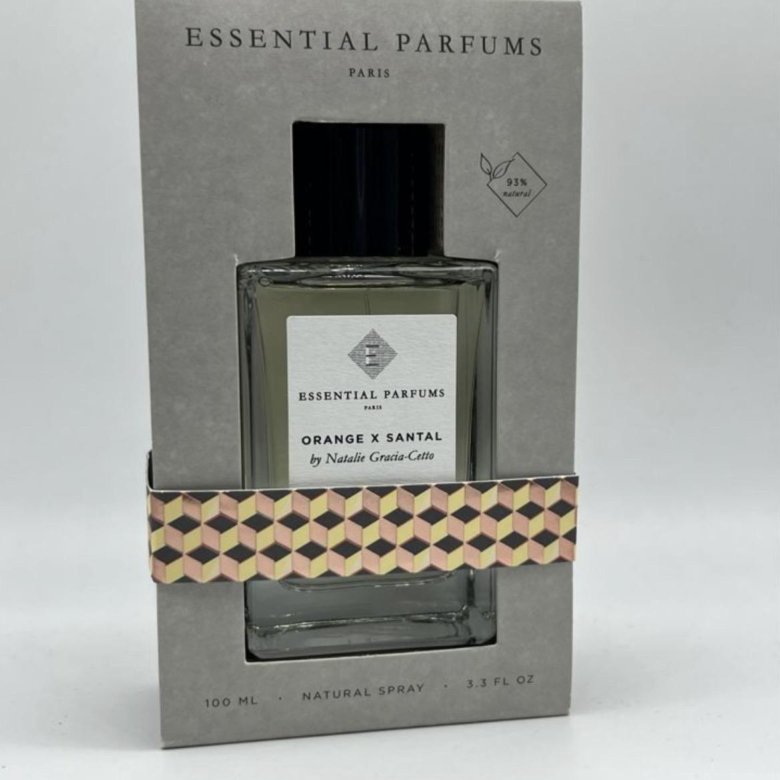 Orange x santal essential. Essential Parfums Orange x Santal. Парфюм с оранжевой этикеткой. Essential Parfums Париж пар.вода.