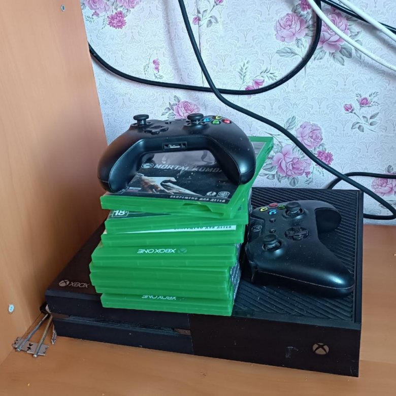Xbox one – купить в Сосновке, цена 11 000 руб., дата размещения: 17.09. ...
