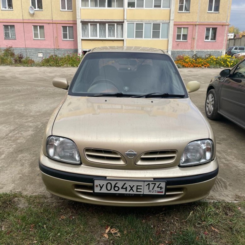 Купить Nissan Марч 2001 Года