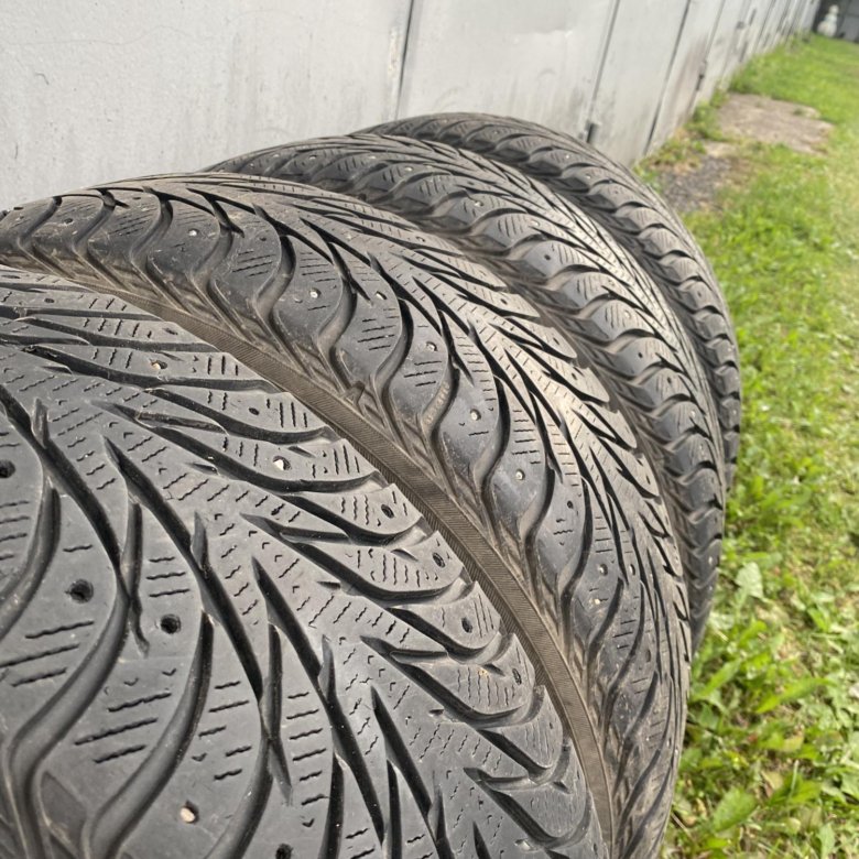 Шины Зимние 205/55/R16 YOKOHAMA – купить в Москве, цена 10 000 руб ...