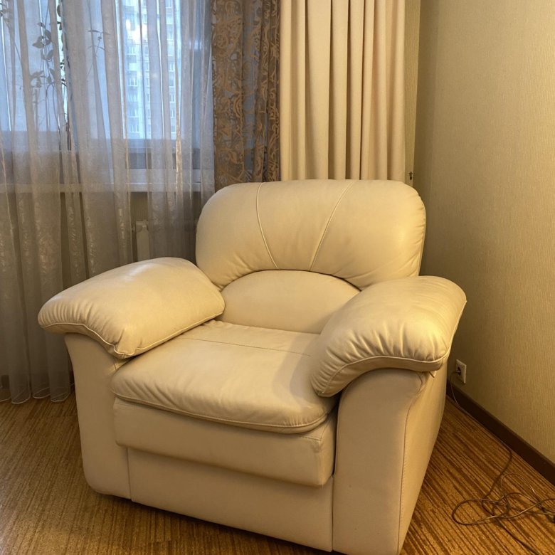 Кожаное кресло – купить в Москве, цена 14 500 руб., дата размещения: 20 ...