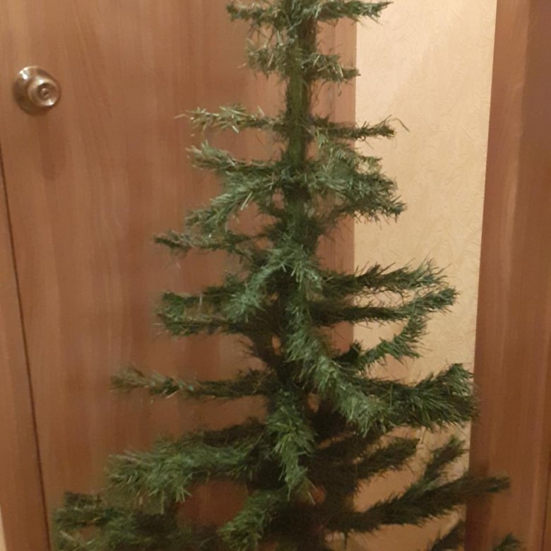 Елка искусственная, 1.5 м – купить в Челябинске, цена 500 руб., дата ...