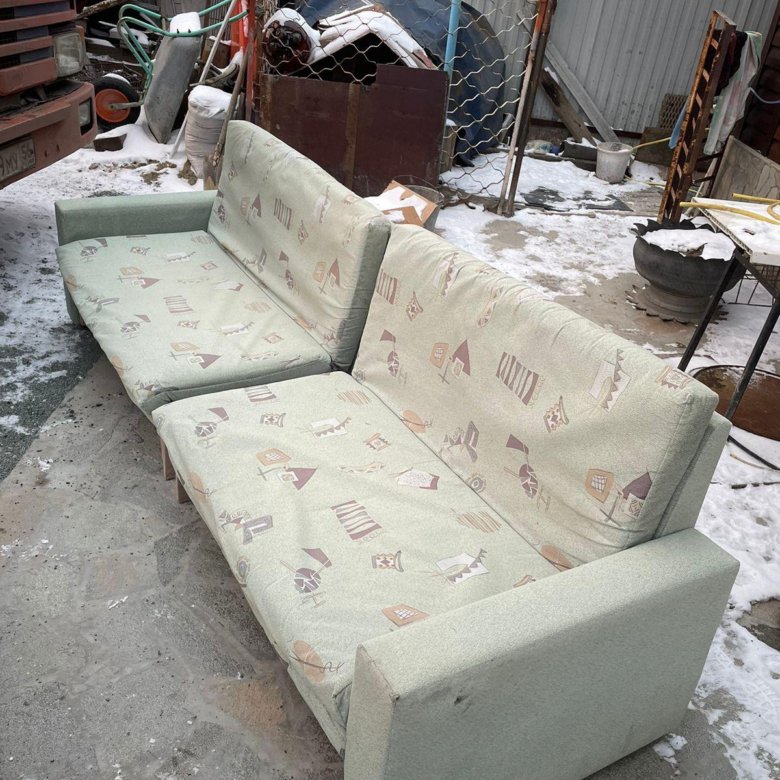 Диван – купить в Орске, цена 1 500 руб., дата размещения: 23.01.2024 ...