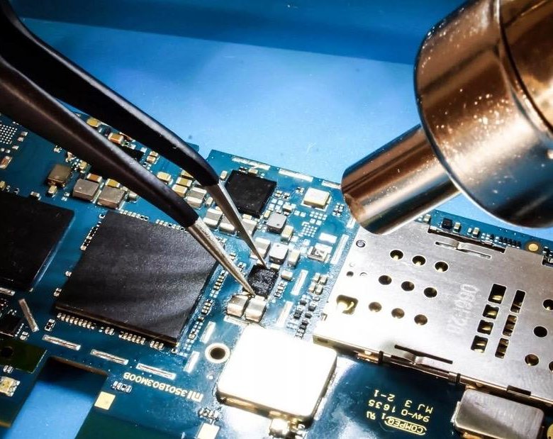 Ремонт телефонов, планшетов и ноутбуков – купить в Комсомольске-на ...