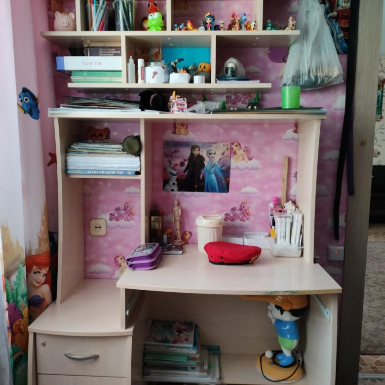 Продам детский письменный (компьютерный) стол. – купить в Мирном, цена ...