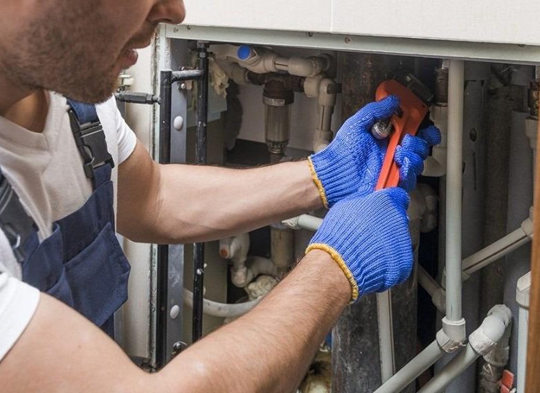 Сантехник Сантехнические работы Мастер на час – купить в Челябинске ...