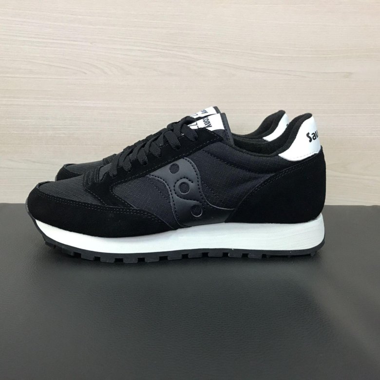 Кроссовки Saucony Jazz черные мужские – купить в Москве, цена 2 900 руб ...