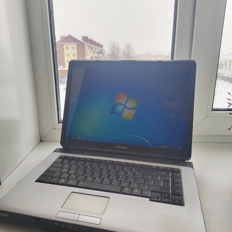 Ноутбук Toshiba 15.4 Дюйма – купить в Южно-Сахалинске, цена 5 000 руб ...