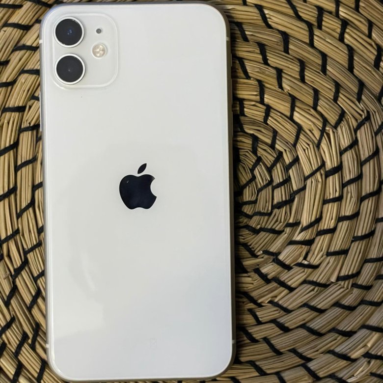 Смартфон Apple iPhone 11 128 ГБ белый – купить в Орске, цена 25 000 руб ...