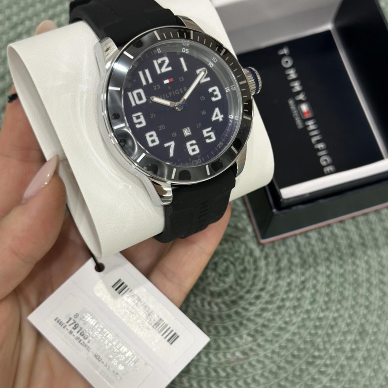 Часы Tommy Hilfiger – купить в Москве, цена 9 500 руб., дата размещения ...