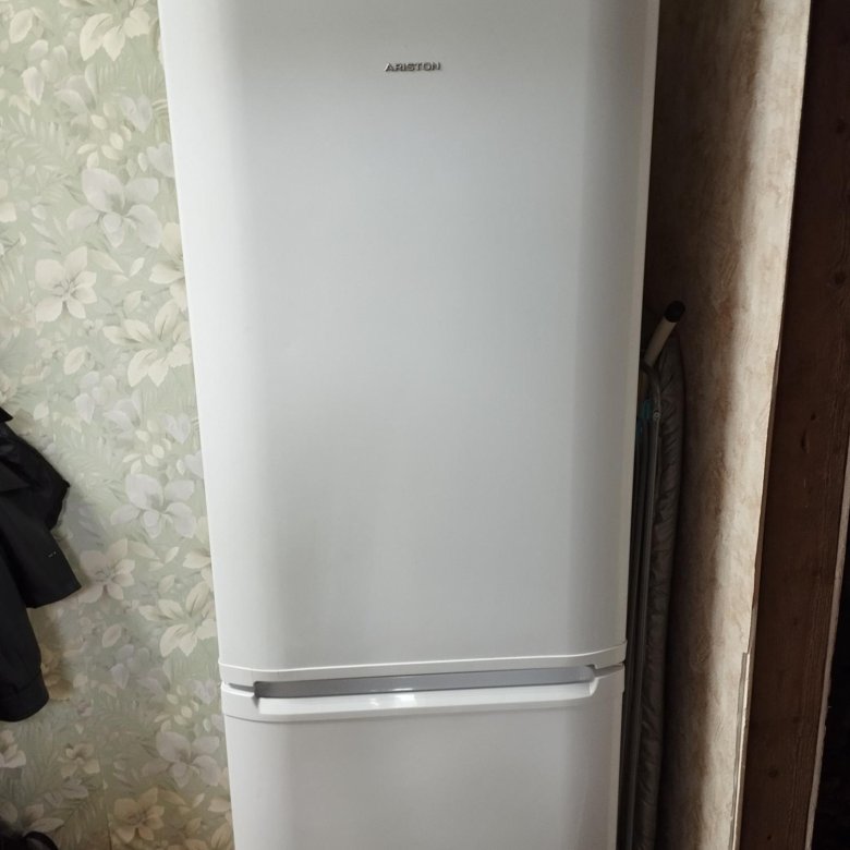 Холодильник Hotpoint Ariston – купить в Новосибирске, цена 14 000 руб ...