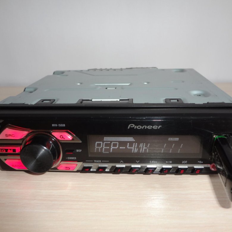 не включается магнитола pioneer mvh 150ub