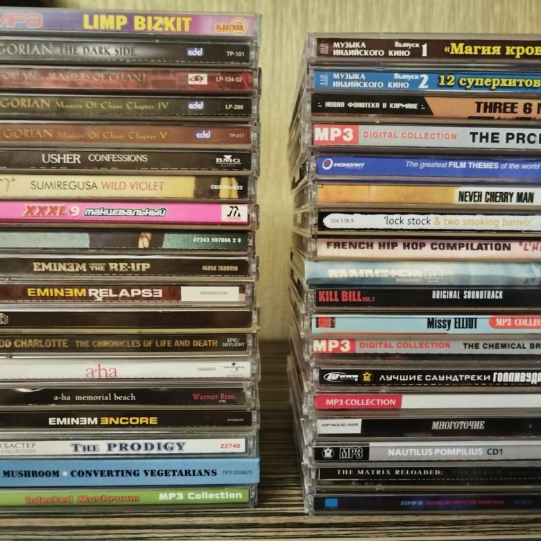 Коллекция музыки на CD дисках разных жанров – купить в Москве, цена 50 ...