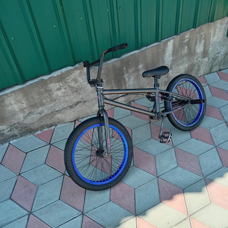 Продам bmx – купить в Артеме, цена 5 000 руб., продано 17 июля – Велосипеды