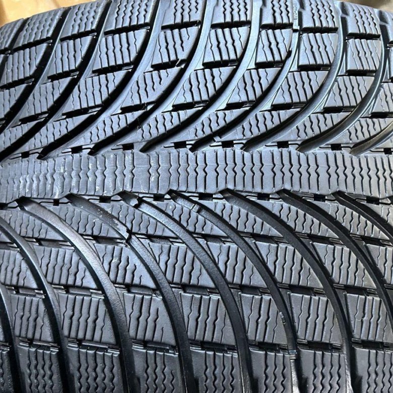 Michelin latitude la2. Michelin latitude la2