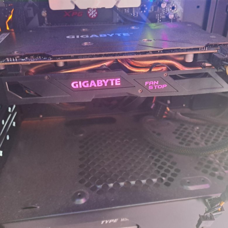Видеокарта Gigabyte RX580 8Gb – купить в Комсомольске-на-Амуре, цена 7 ...