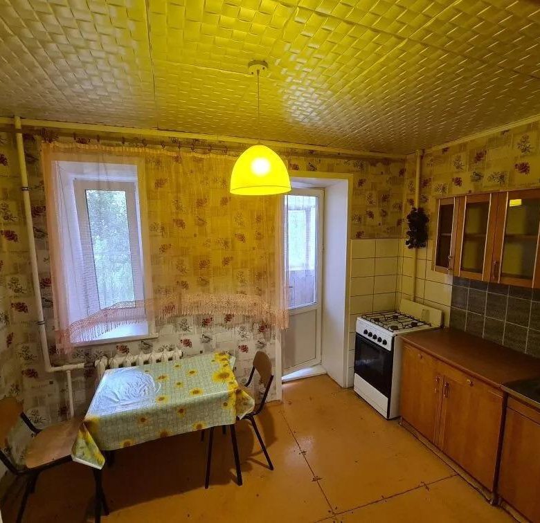 Квартира, 1 комната, 32 м² – купить в Бузулуке, цена 15 000 руб., дата ...