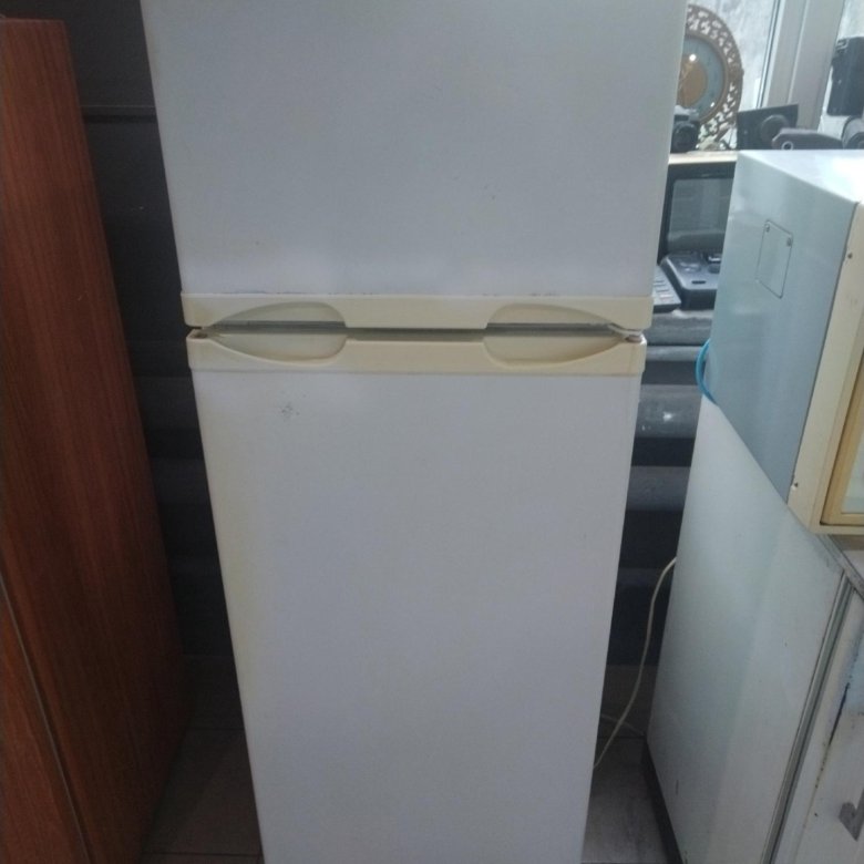 Холодильник Саратов-258,гарантия – купить в Пскове, цена 5 800 руб ...