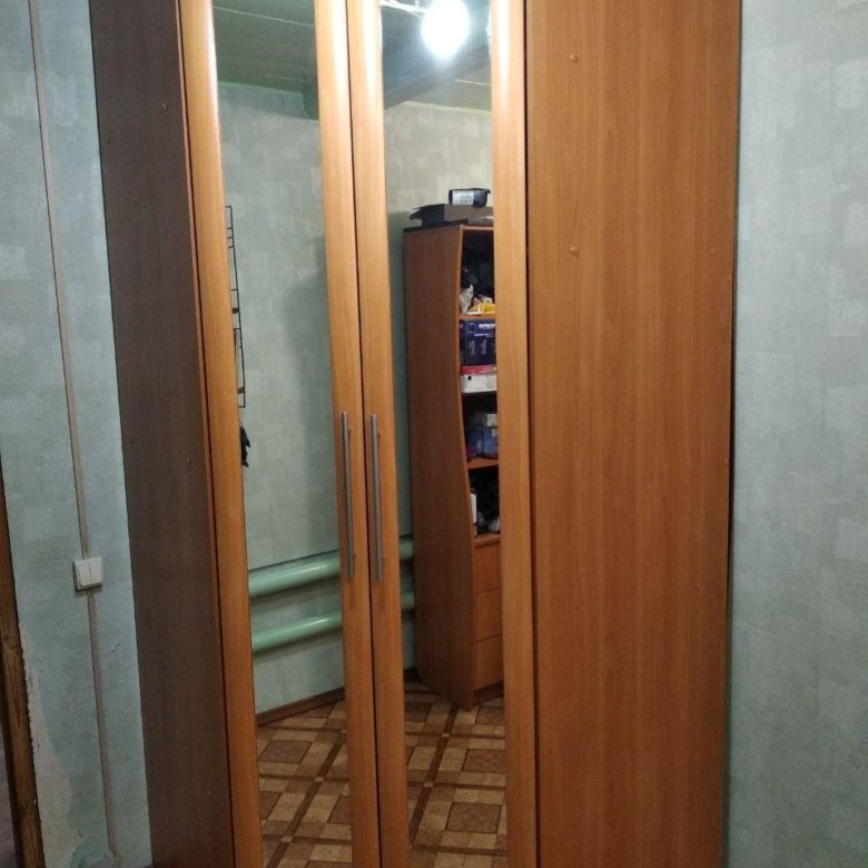 Шкаф угловой распашной бу – купить в Нижнем Новгороде, цена 5 000 руб ...