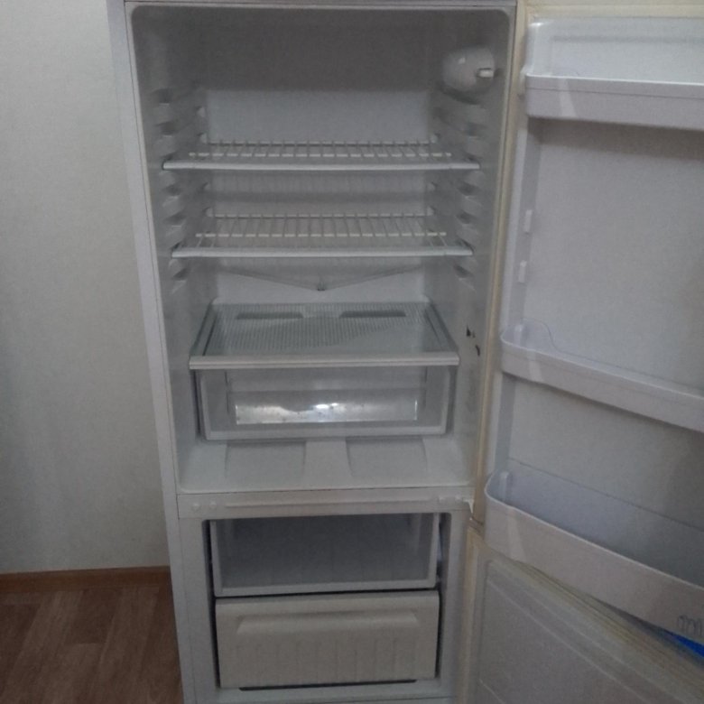 Холодильник – купить в Сургуте, цена 10 000 руб., дата размещения: 17. ...