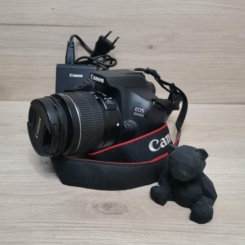Зеркальный фотоаппарат Canon EOS 2000D – купить в Якутске, цена 21 000 ...