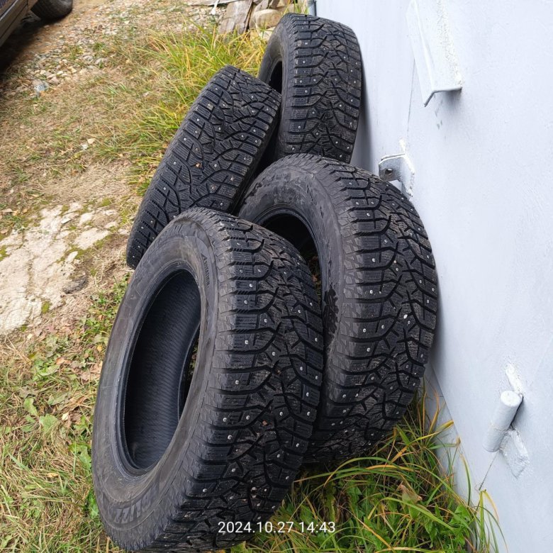 Шины зимние Bridgestone 235/65 R17 – купить в Иваново, цена 40 000 руб ...