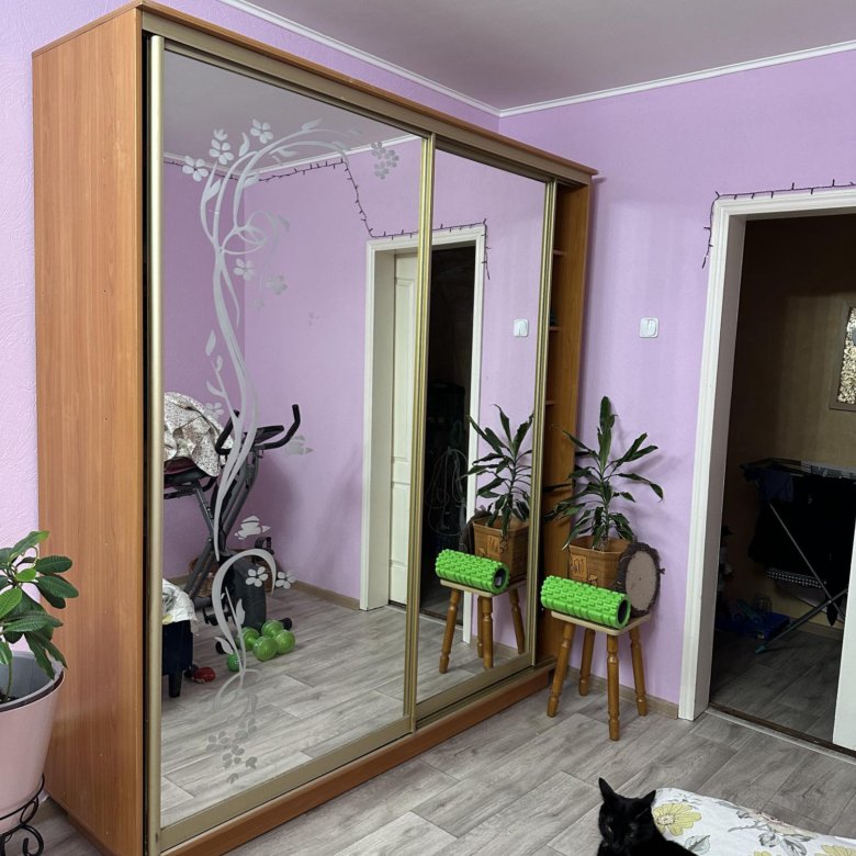 Продаю шкаф для одежды – купить в Саратове, цена 13 000 руб., дата ...